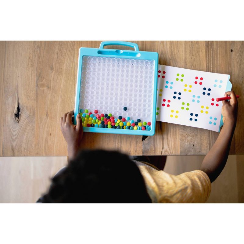 slide 8 of 8, Chuckle & Roar Magnetic Dot Art Designer Travel Art Kit, 1 ct