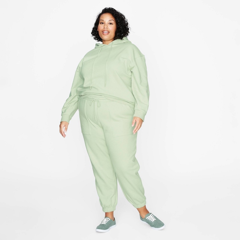slide 3 of 3, Women's Plus Size High-Rise Utility Jogger Pants - Universal Thread Green 4X, 1 ct