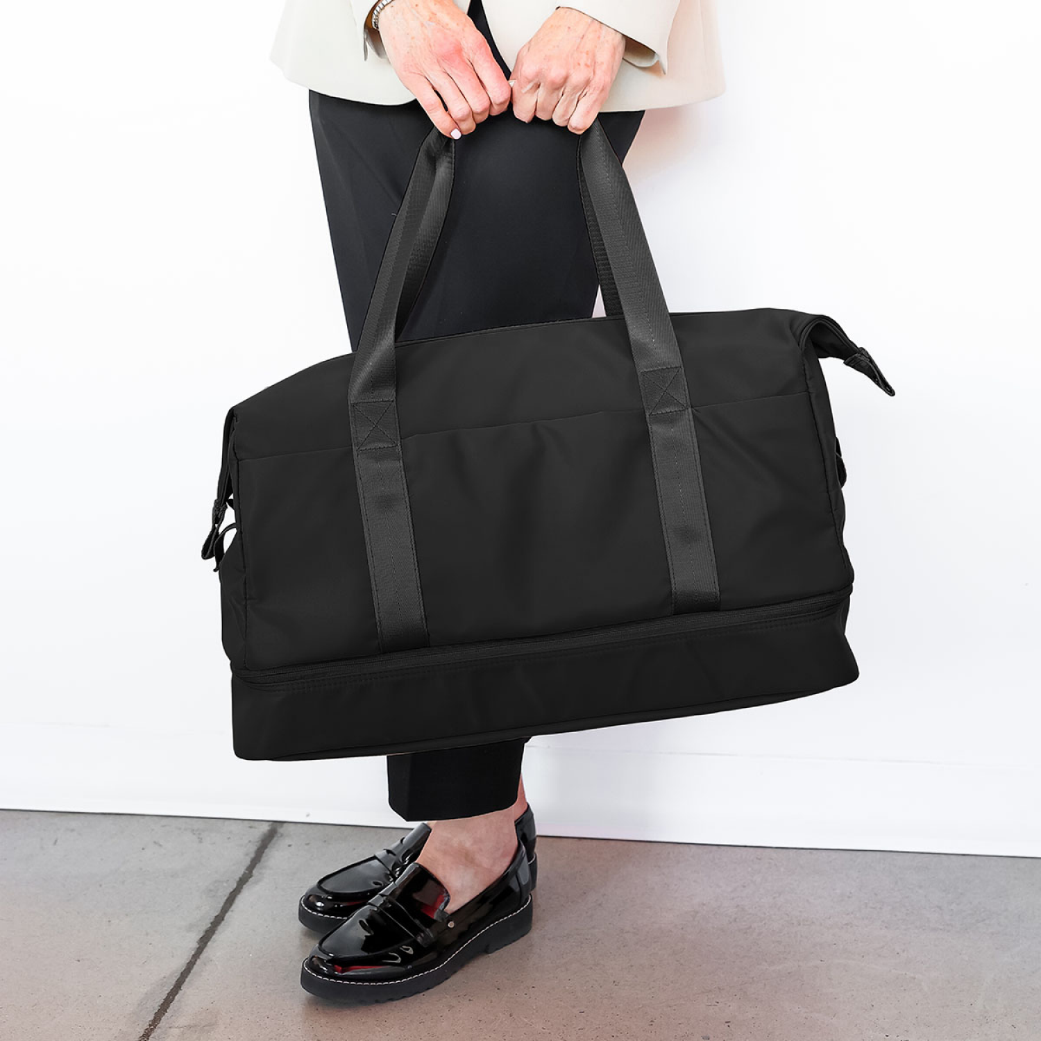 slide 5 of 5, Mytagalongs Mta Duffle Bag Black, 1 ct