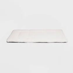 Filled Tri-fold Crate Dog Mat - M - Boots & Barkley™