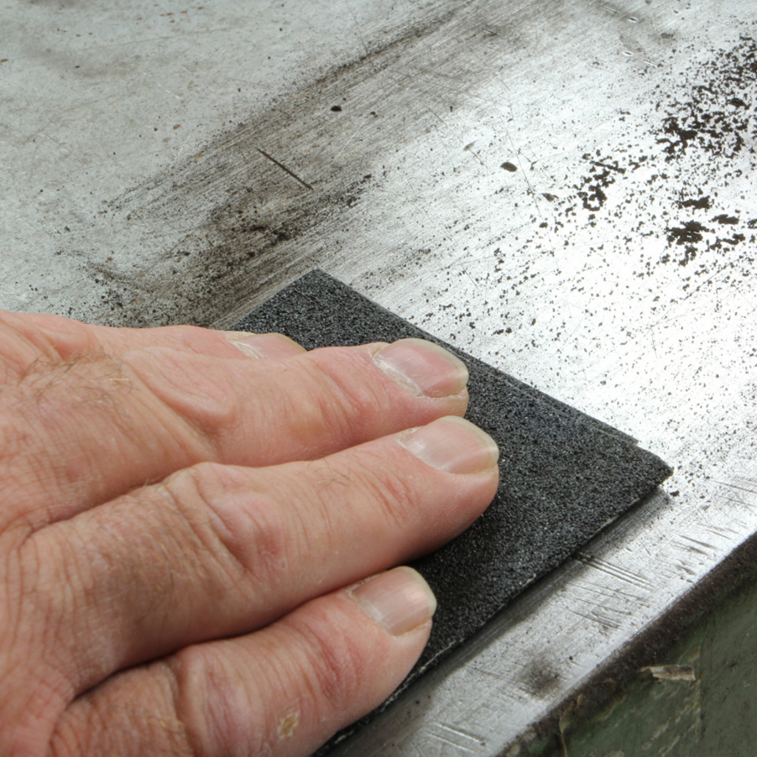 slide 4 of 4, Rust-Oleum Rustoleum Gator 50, 80, 150 Grit Emery Sanding Sheets - 8222043, Assorted, 5 ct