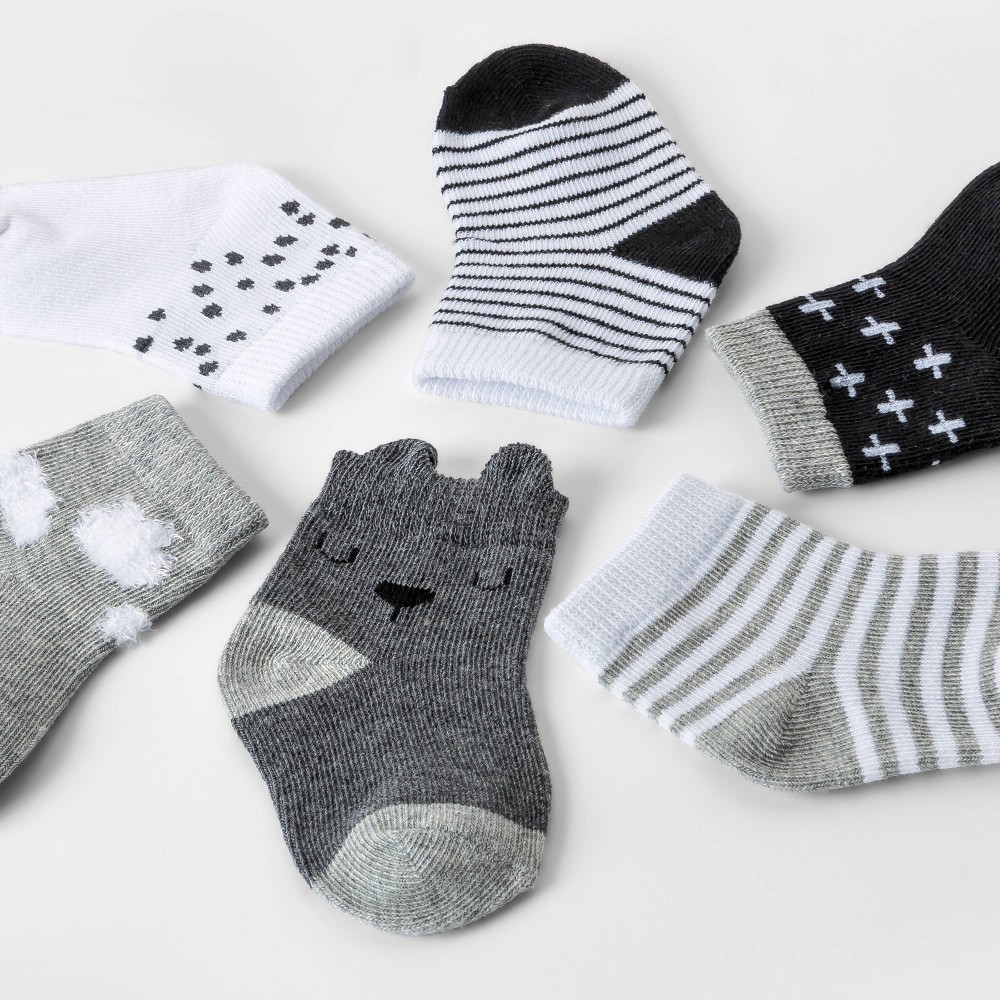 slide 2 of 3, Baby 6pk Crew Socks - Cloud Island Black/White 0-6M, 6 ct