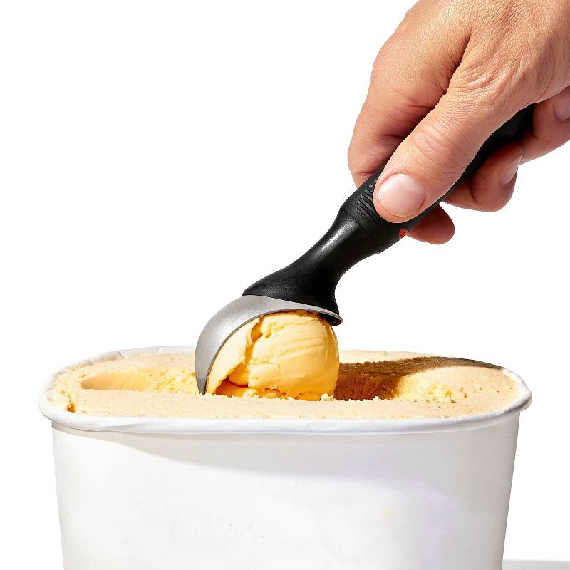 OXO SW ICE CREAM SCOOP