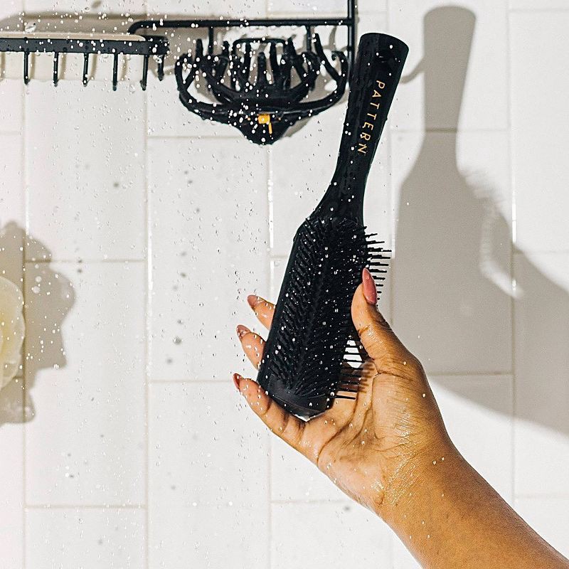 Pattern Shower Brush