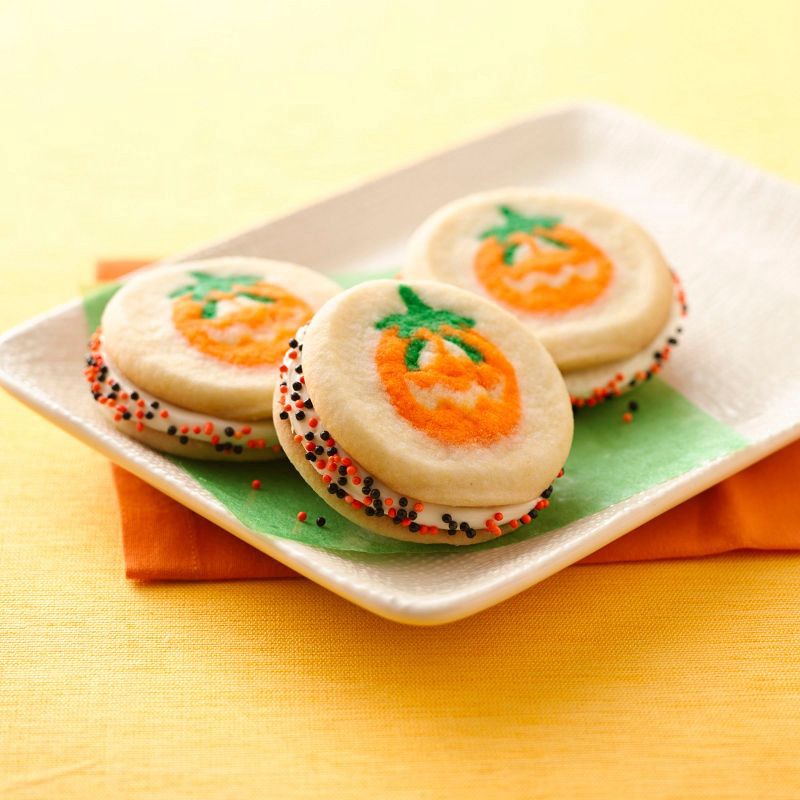 slide 6 of 9, Pillsbury Ready-to-Bake Pumpkin Shape Sugar Cookies Dough - 9.1oz/20ct - Halloween, 9.1 oz, 20 ct