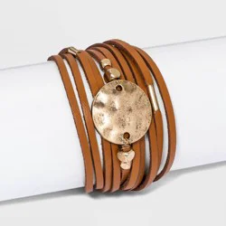 Multi-Strand Rose Printed Faux Leather Magnetic Bracelet WIT (437729)