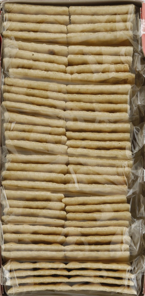 slide 2 of 6, Diamond Bakery Original Hawaiian Soda Crackers, 