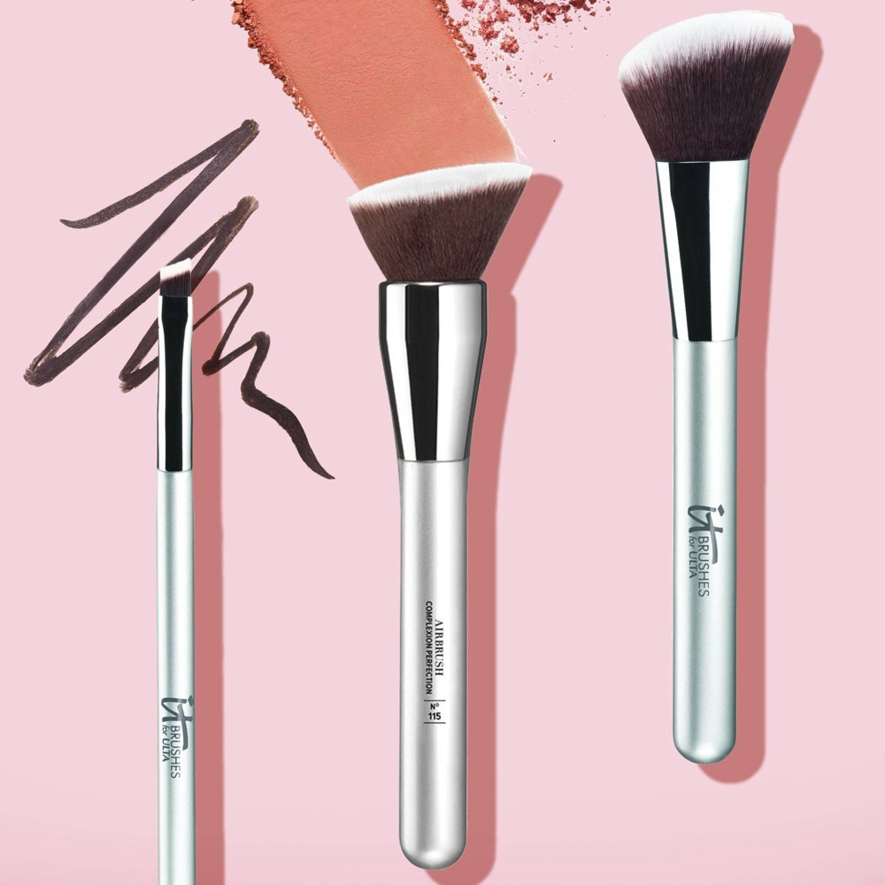 slide 3 of 3, IT Cosmetics Brushes for Ulta Airbrush Angled Liner Brush - #122 - Ulta Beauty, 1 ct