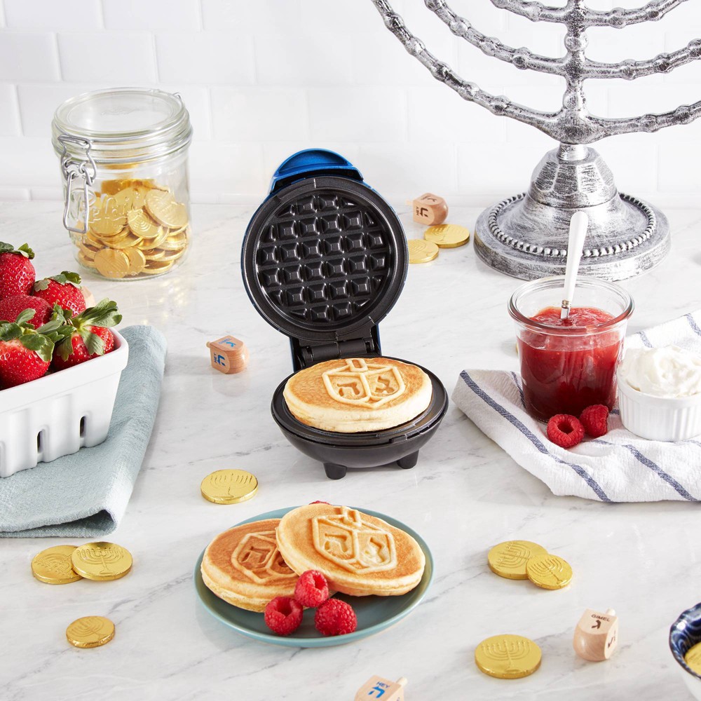 6-in-1 Dash Mini Waffle Maker! 