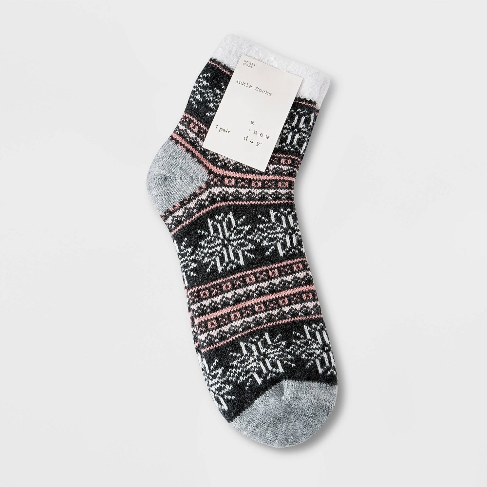 slide 2 of 2, Women's Snowflake Double Lined Cozy Ankle Socks - A New Day Charcoal Heather/Pink 4-10, 1 ct