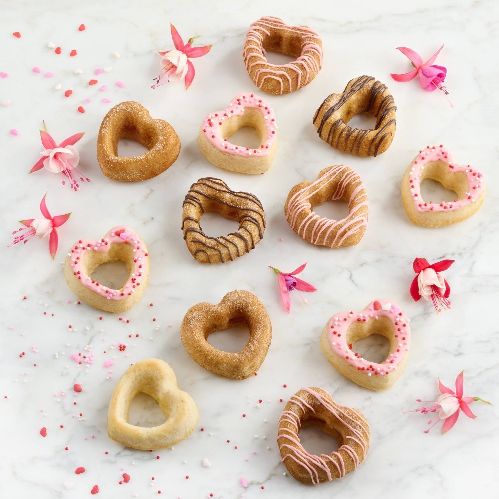 Trudeau 10.86 Valentine Heart Baking Pan Pink : Target