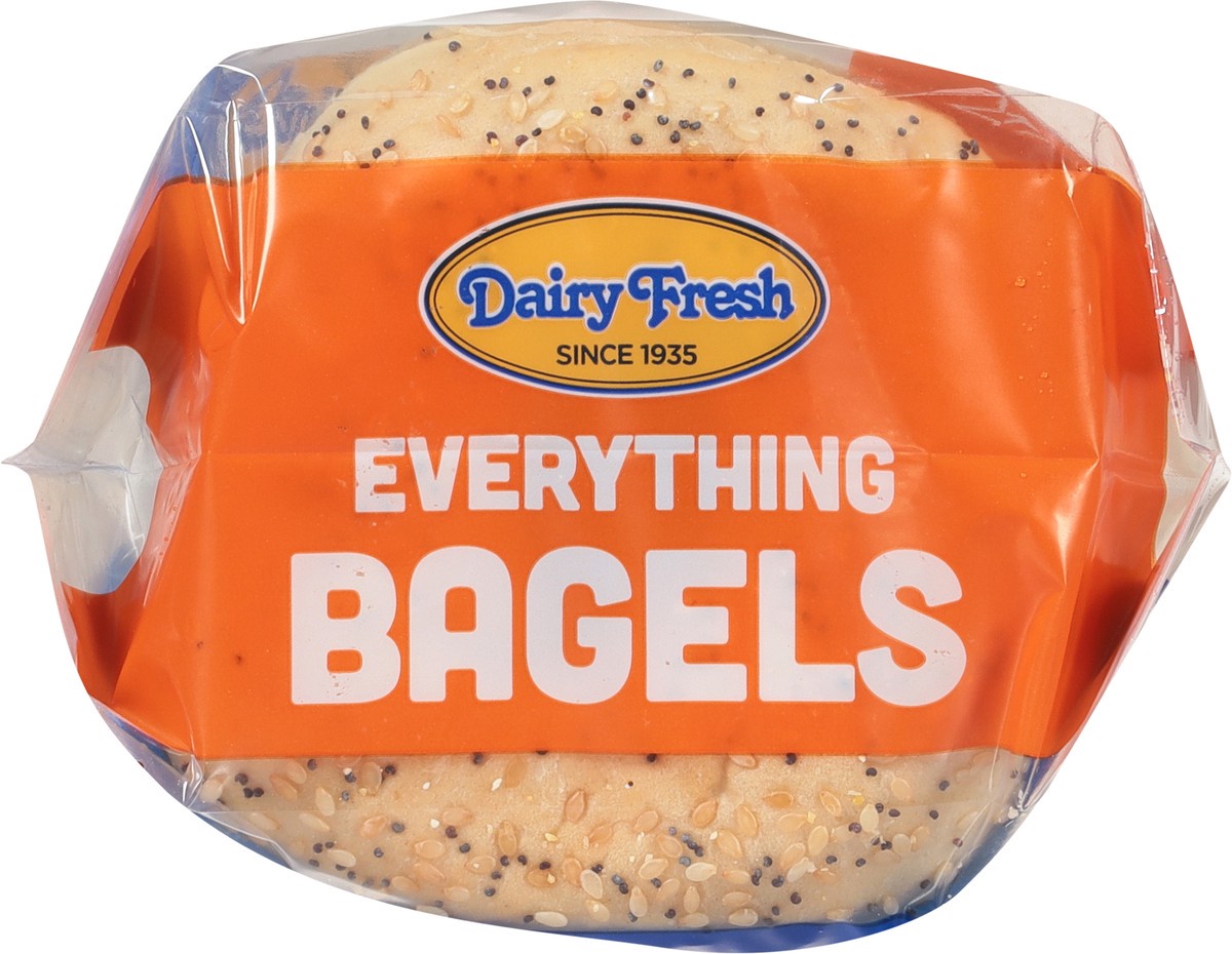 slide 2 of 9, Dairy Fresh Everything Bagels 5 ea, 5 ct