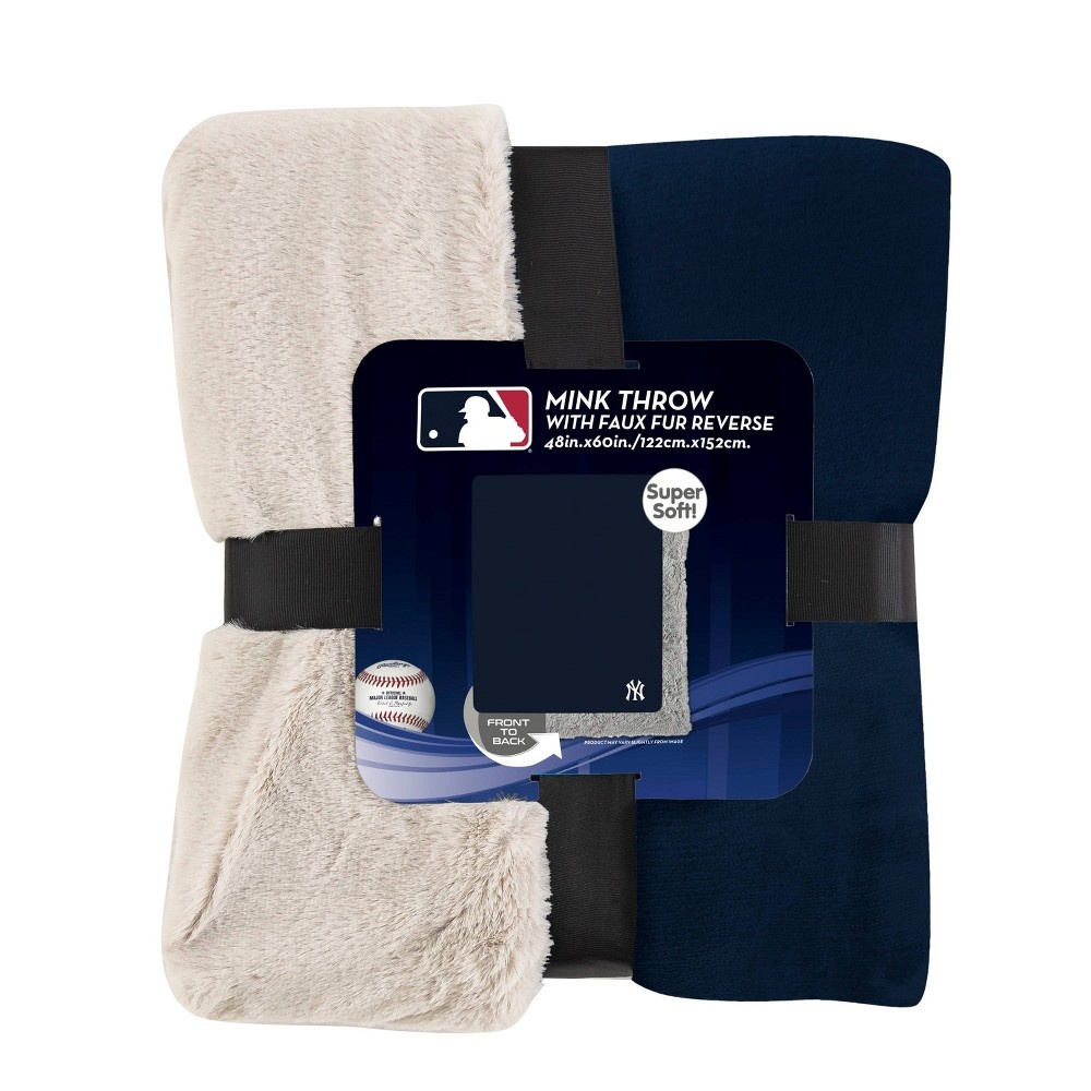 slide 3 of 4, MLB New York Yankees Throw Blanket with Faux Rabbit, 1 ct