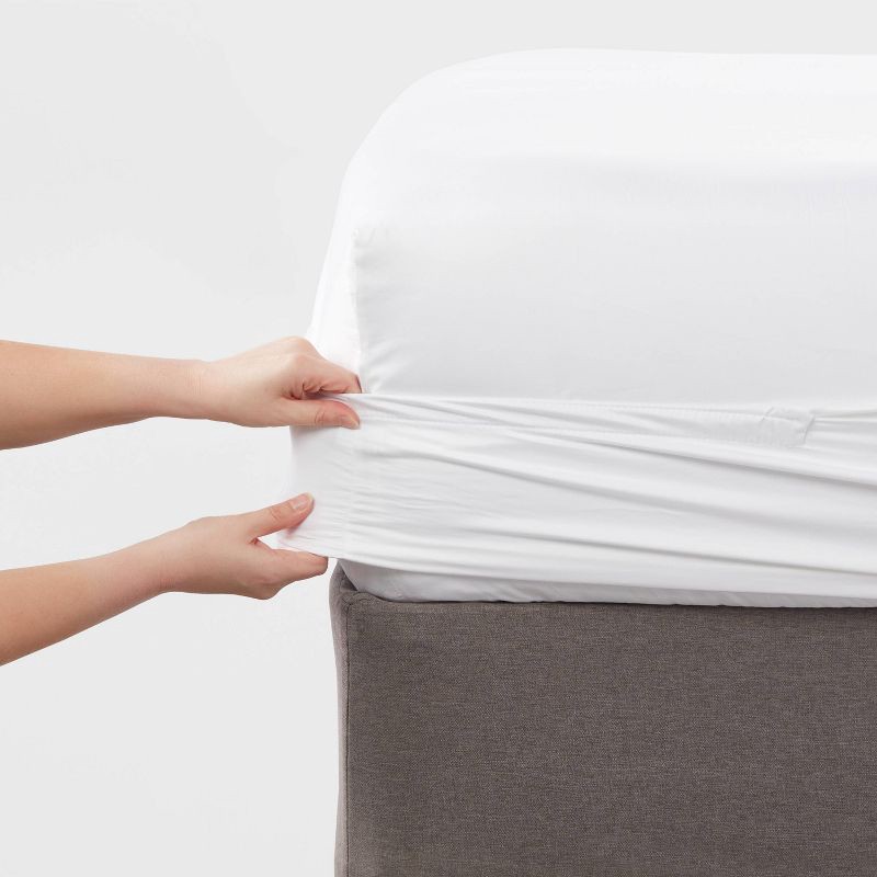 slide 4 of 4, Twin/Twin XL 400 Thread Count Performance Fitted Sheet White - Threshold™: Cotton Sateen, Machine Washable, Fits 18" Mattress, 1 ct