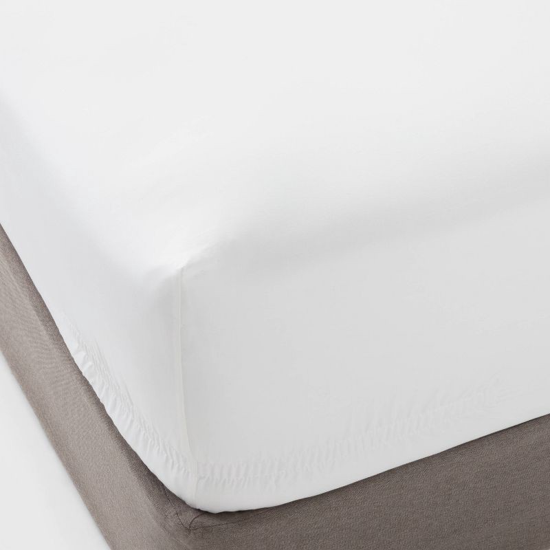 slide 1 of 4, Queen 400 Thread Count Performance Fitted Sheet White - Threshold™: Cotton Sateen, Machine Washable, Fits 18" Mattress, 1 ct