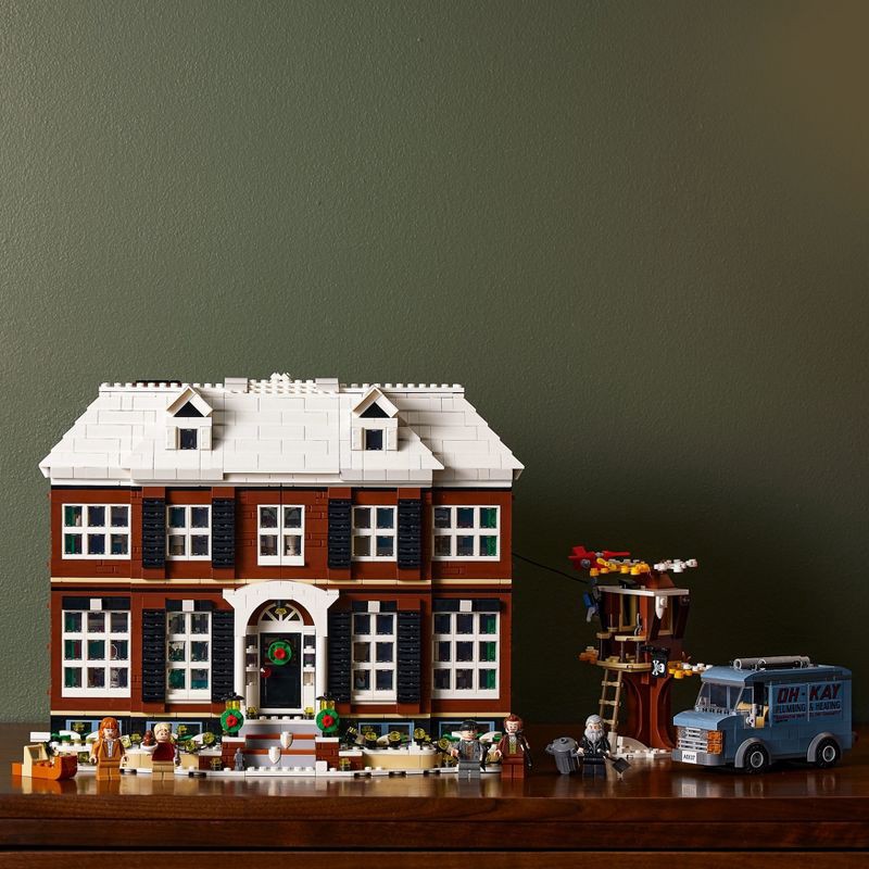 slide 6 of 6, LEGO Ideas Home Alone McCallisters House Building Set 21330, 1 ct