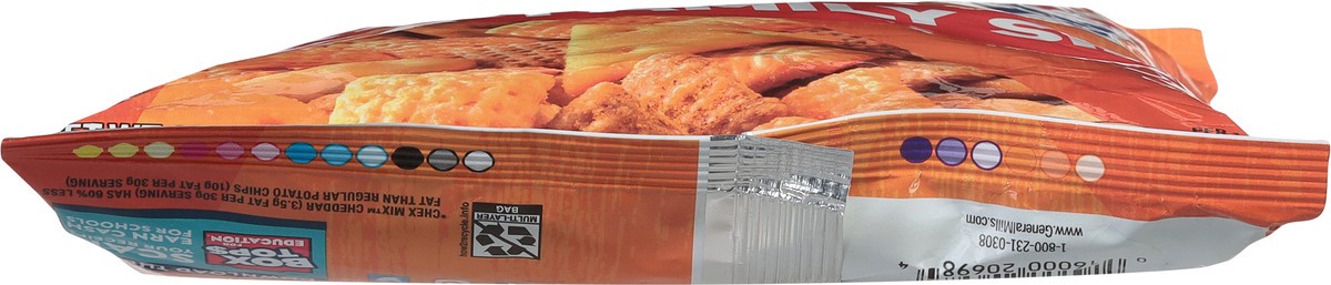 slide 5 of 12, Chex Mix Cheddar Snack Mix, Savory Snack Bag, Family Size, 13.5 oz, 13.5 oz
