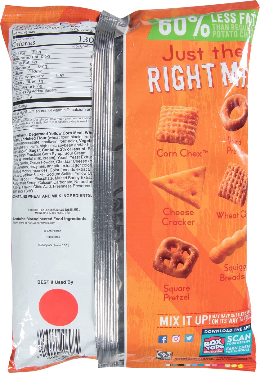 slide 8 of 12, Chex Mix Cheddar Snack Mix, Savory Snack Bag, Family Size, 13.5 oz, 13.5 oz
