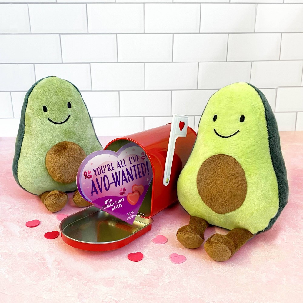 slide 7 of 7, Frankford Valentine's Avocado Date Night Plush with Gummy Candy Hearts, 1 oz