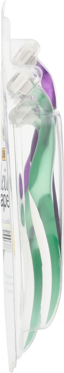 slide 2 of 9, BIC Soleil Escape Lavender & Eucalyptus Scented 3 Blades Razors 4 ea, 4 ct