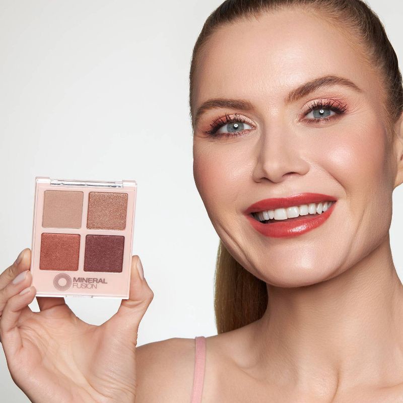 slide 8 of 13, Mineral Fusion Fade Resistant Eyeshadow Palette - Romantic Getaway - 0.25oz, 0.25 oz