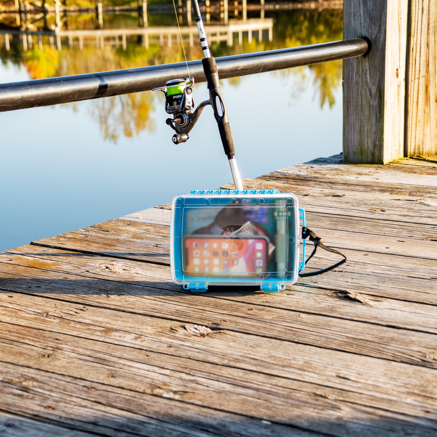 slide 3 of 6, Geckobrands Large Waterproof Dry Box - Assorted Green And Blue, 1 ct