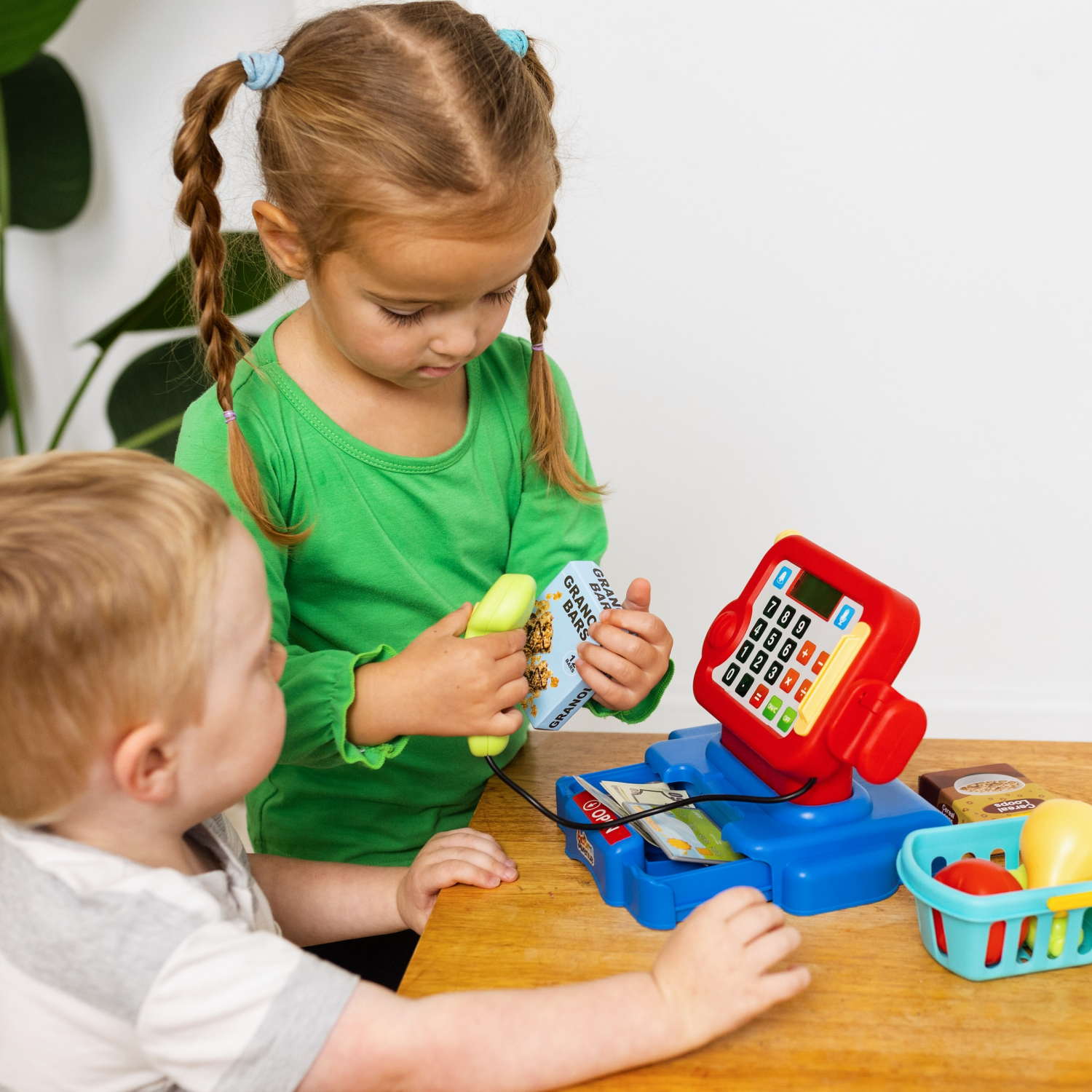 slide 5 of 8, Acorn Avenue Cash Register, 1 ct