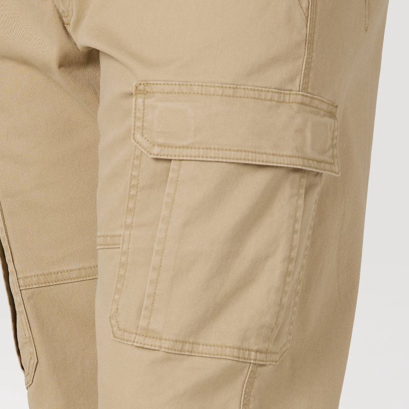 slide 3 of 8, Wrangler Men's Relaxed Fit Flex Cargo Pants - Khaki 40x30, 1 ct