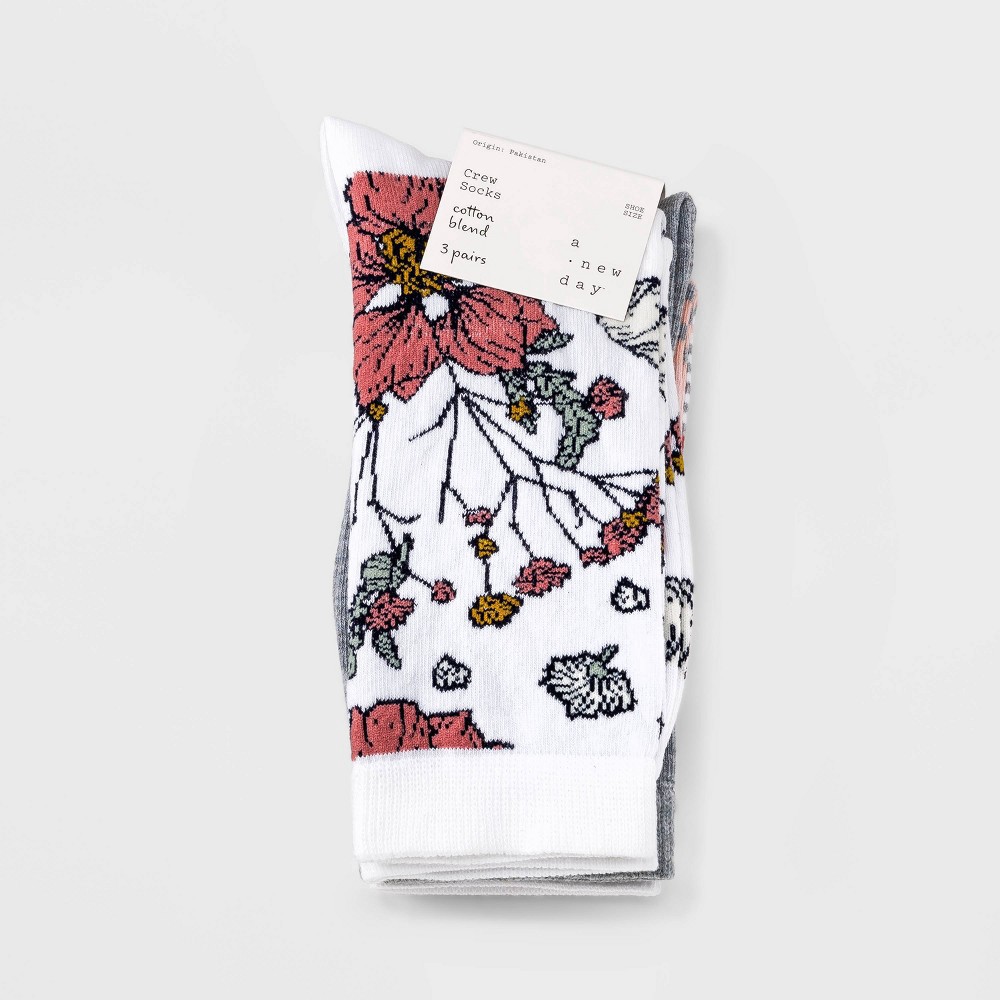 slide 2 of 2, Women's Floral Garden 3pk Crew Socks - A New Day Ivory/Gray 4-10, 3 ct