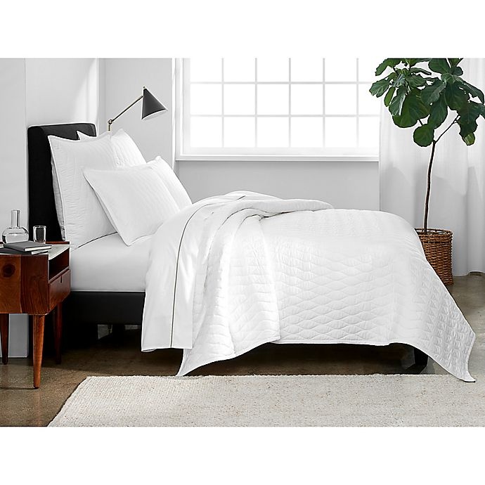 slide 1 of 1, Under the Canopy Ogee Satin Weave King Quilt - White, 1 ct