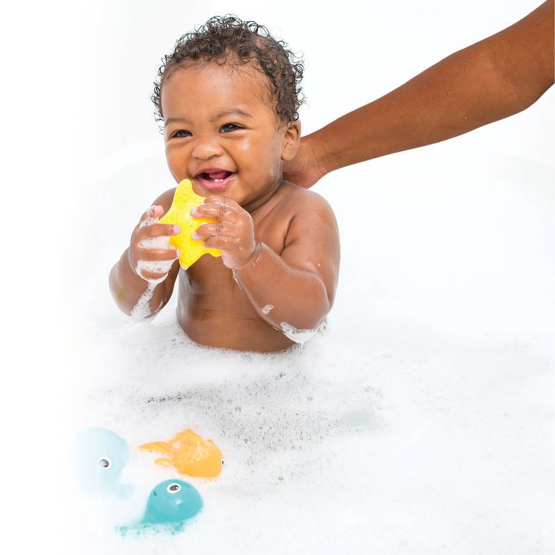 slide 6 of 6, Infantino Aquarium Bath Toy, 1 ct