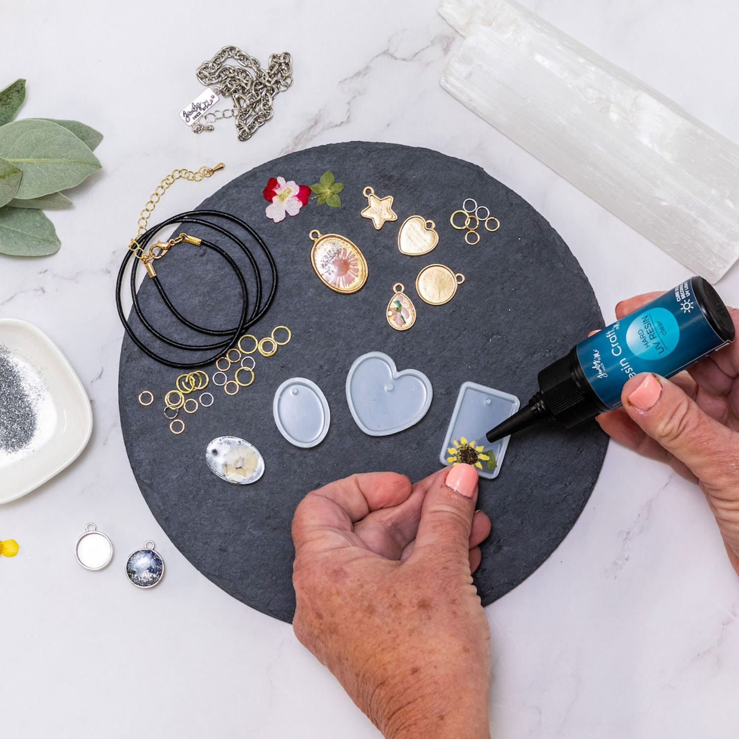 slide 2 of 2, Resin Craft by Me Deluxe Resin Kit in a Pouch, 1 ct