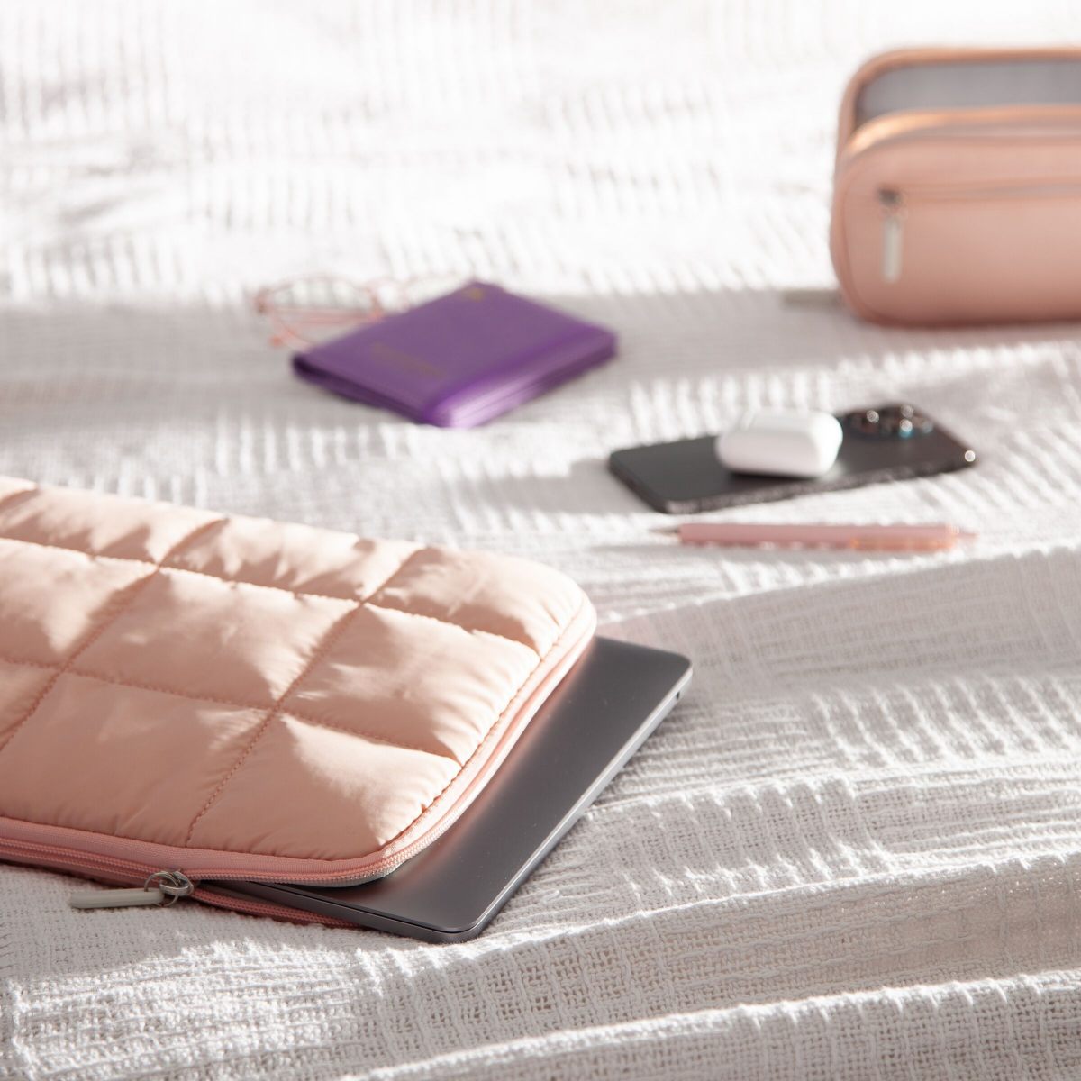 slide 4 of 4, U Brands Medium Nylon Puffer Zipping Laptop Sleeve Case, 9.75" x 13.5", Dusty Rose, 1 ct