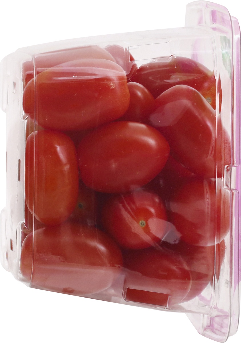 slide 7 of 9, Signature Farms Lip Smackin' Grapes Red Grape Tomatoes 1 ea, per lb