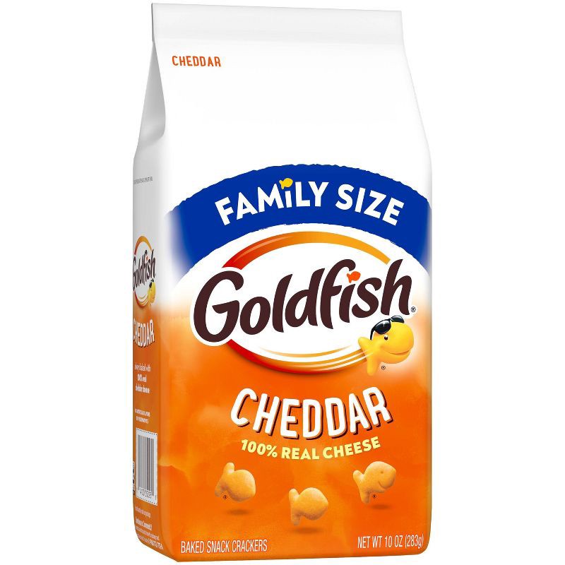 slide 4 of 13, Goldfish Cheddar Crackers Family Size Bag - 10oz, 10 oz