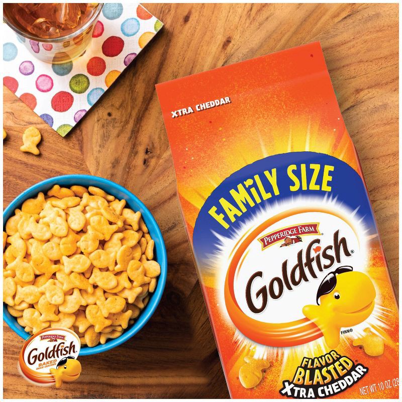 slide 4 of 6, Goldfish Flavor Blasted Xtra Cheddar Crackers Family Size Bag - 10oz, 10 oz