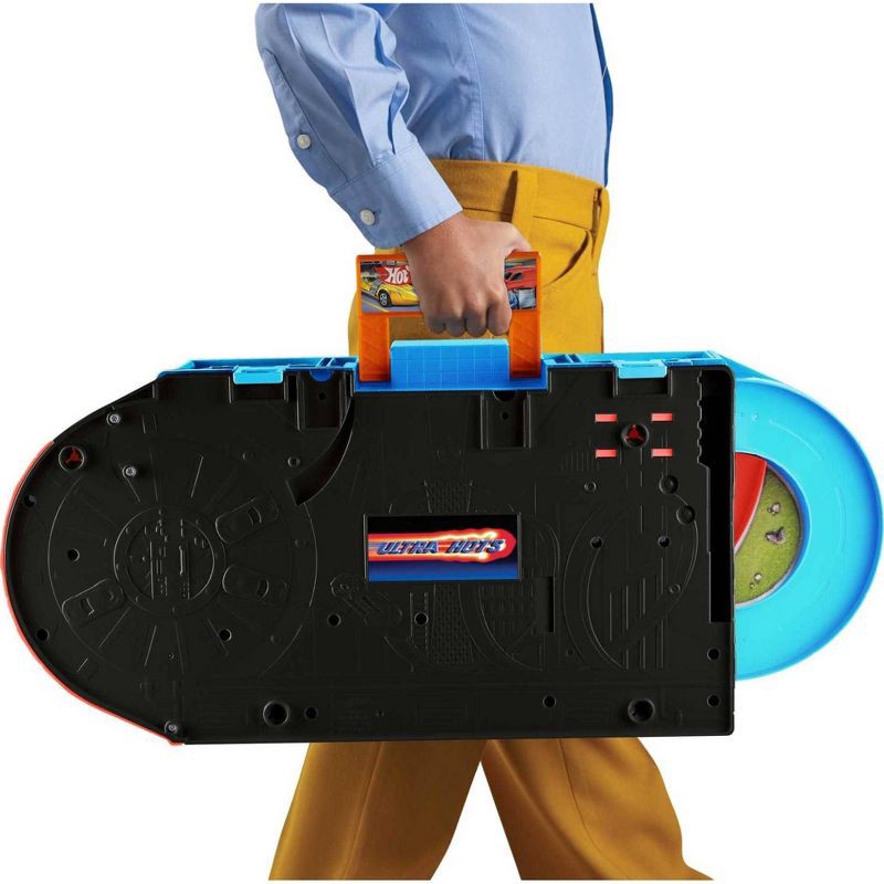 slide 2 of 6, Hot Wheels Ultra Hots Sto & Go Track Set - 6 Piece + Flying Customs Retro Playset with 5 Die-Cast Cars, 6 ct