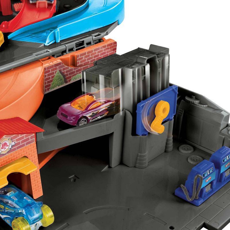 slide 4 of 6, Hot Wheels Ultra Hots Sto & Go Track Set - 6 Piece + Flying Customs Retro Playset with 5 Die-Cast Cars, 6 ct