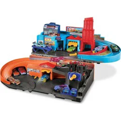 Hot Wheels Ultra Hots Sto & Go Track Set - 6 Piece + Flying Customs Retro Playset with 5 Die-Cast Cars