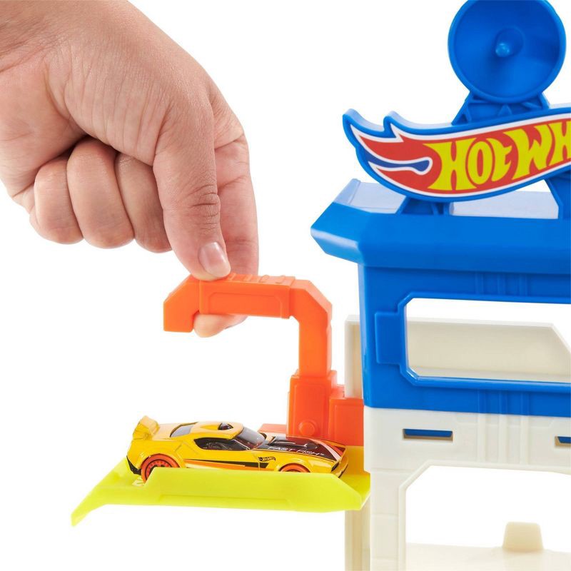 slide 3 of 6, Hot Wheels Attacking Shark Escape Trackset, 1 ct