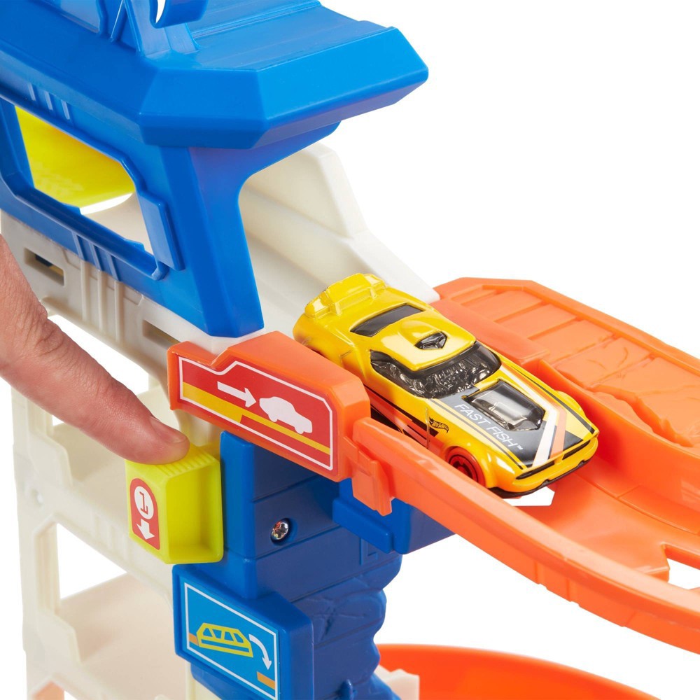 Hot Wheels Attacking Shark Escape Trackset 1 ct Shipt