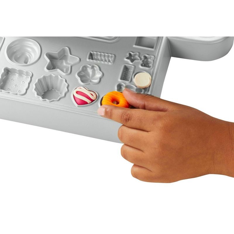 slide 7 of 9, Play-Doh Kitchen Creations Colorful Cafe Kids Kitchen Playset, 1 ct