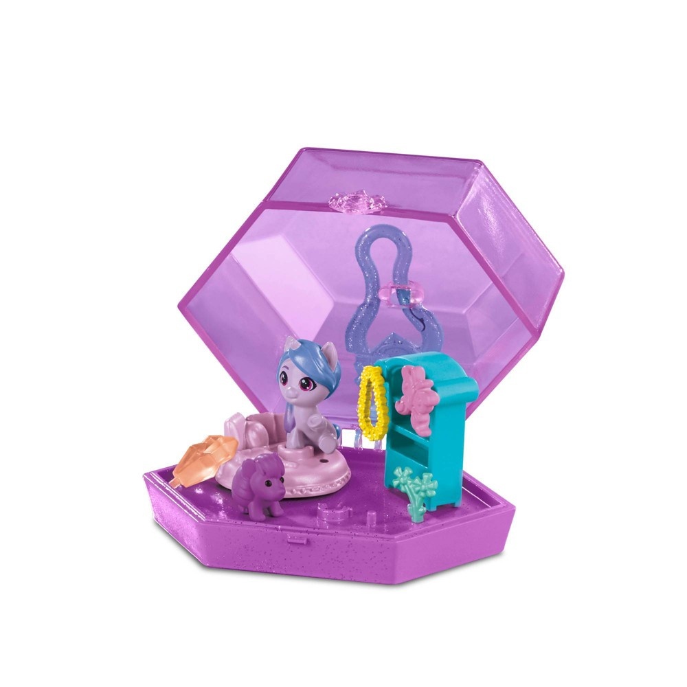 slide 6 of 10, My Little Pony Mini World Magic Crystal Keychain Izzy Moonbow, 1 ct