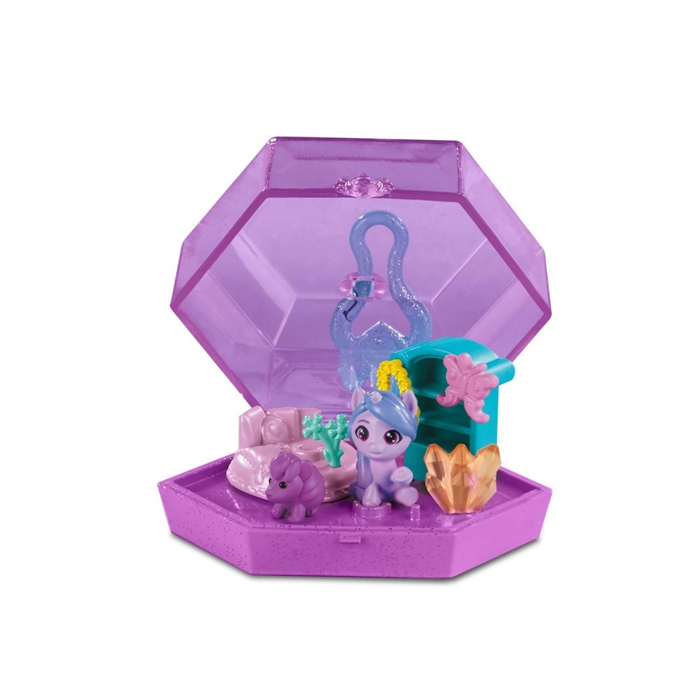 slide 7 of 10, My Little Pony Mini World Magic Crystal Keychain Izzy Moonbow, 1 ct