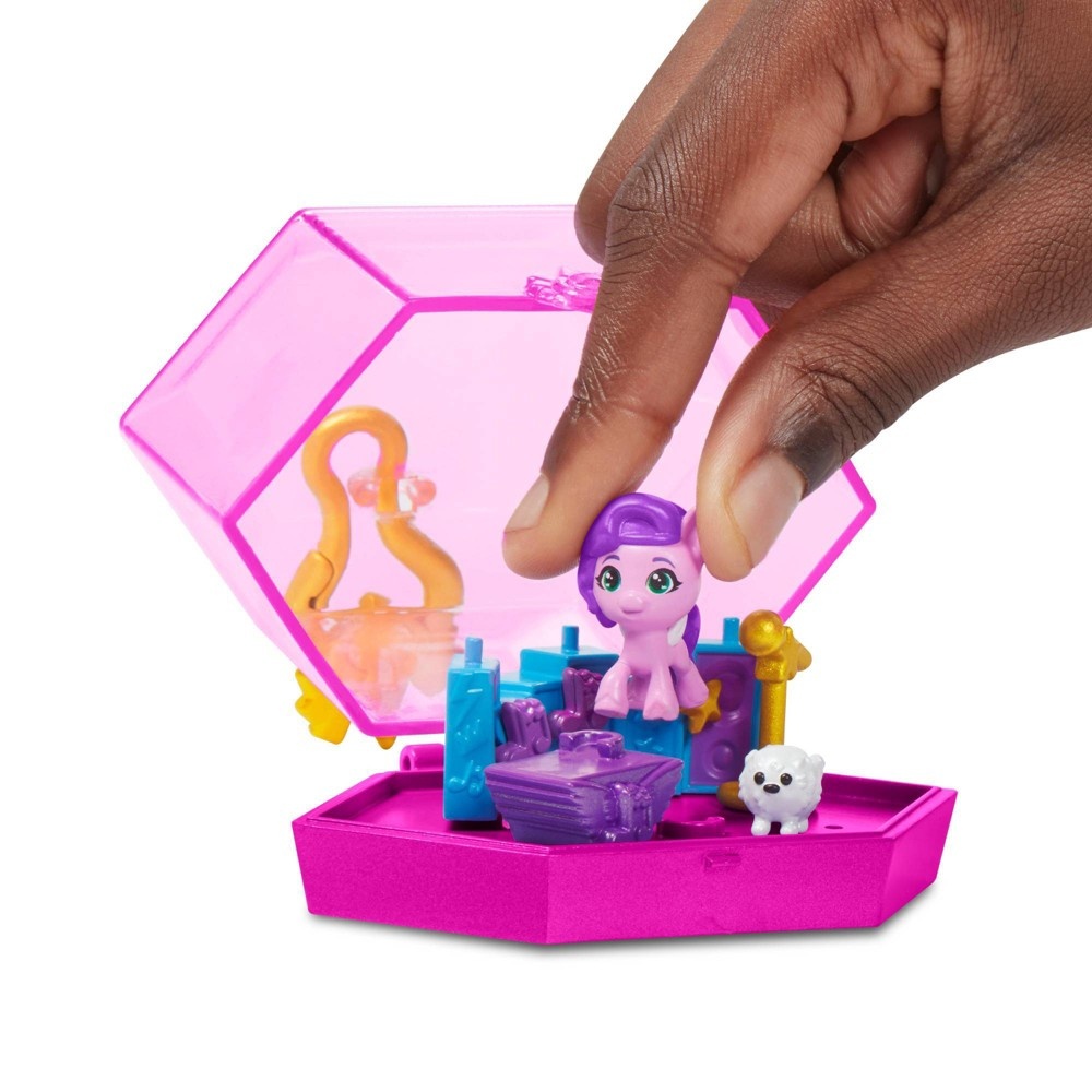 slide 9 of 9, My Little Pony Mini World Magic Crystal Keychain Princess Pipp Petals, 1 ct