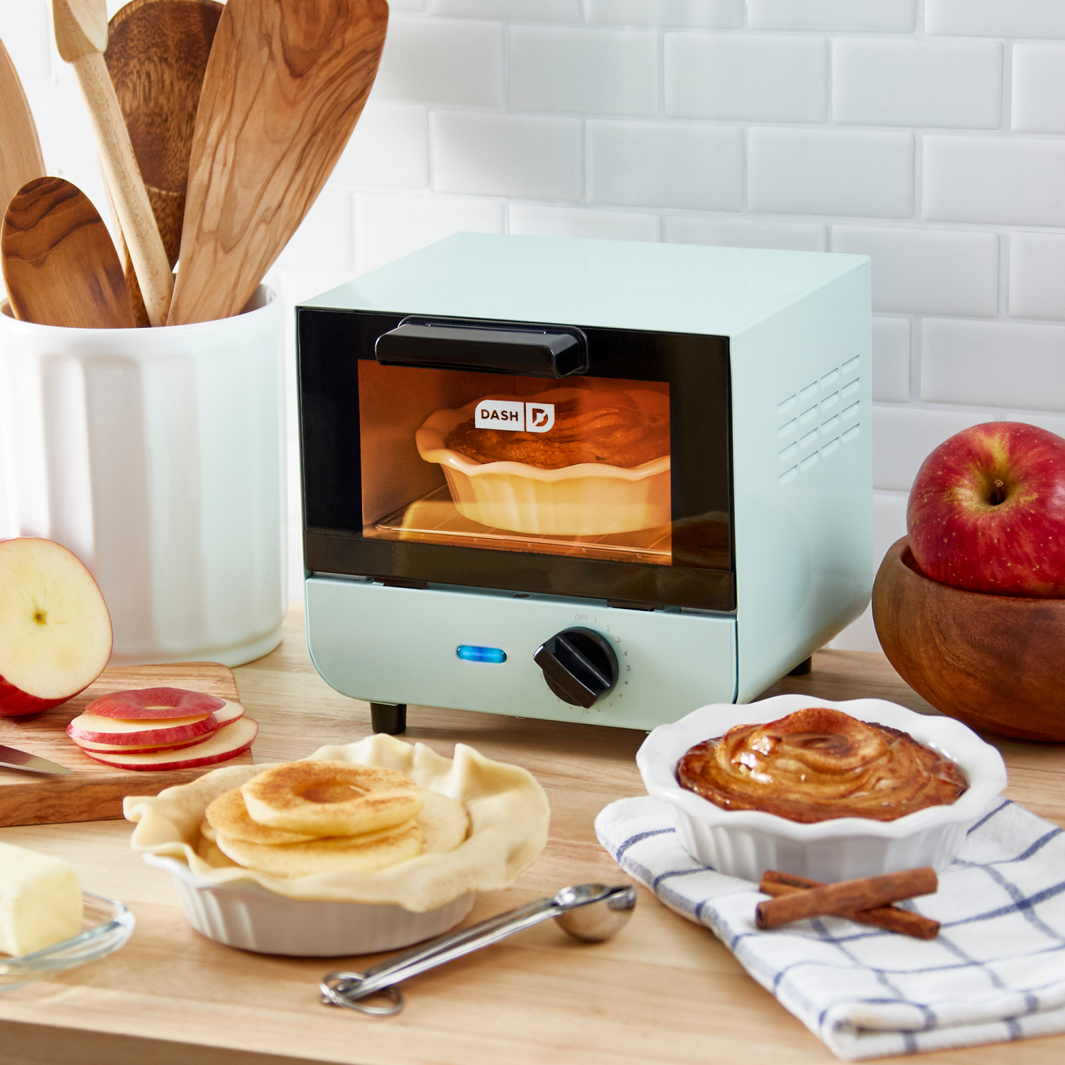 slide 2 of 4, Dash Mini Toaster Oven, 1 ct