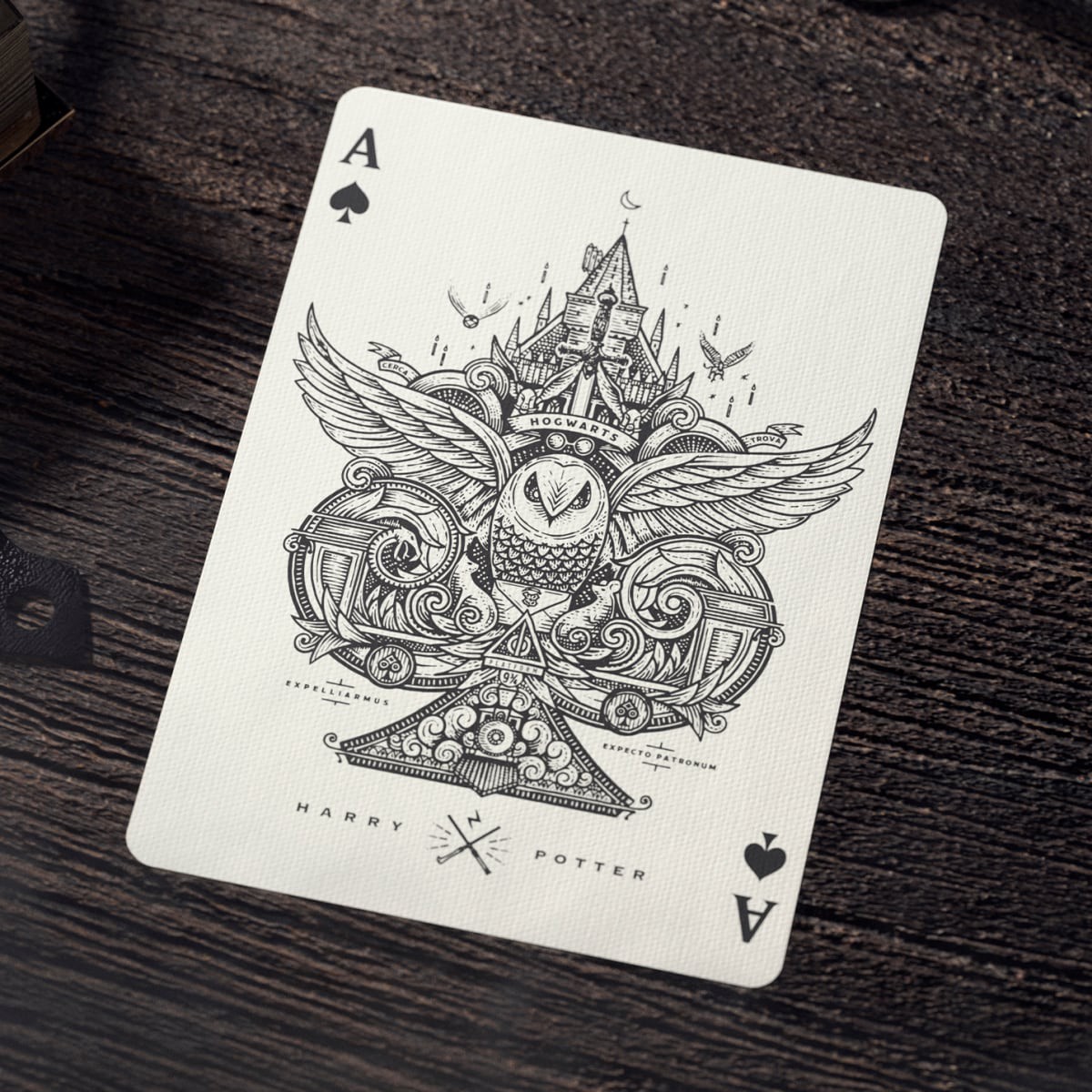 slide 25 of 25, Harry Potter (Gryffindor - Red) Playing Cards, 1 ct