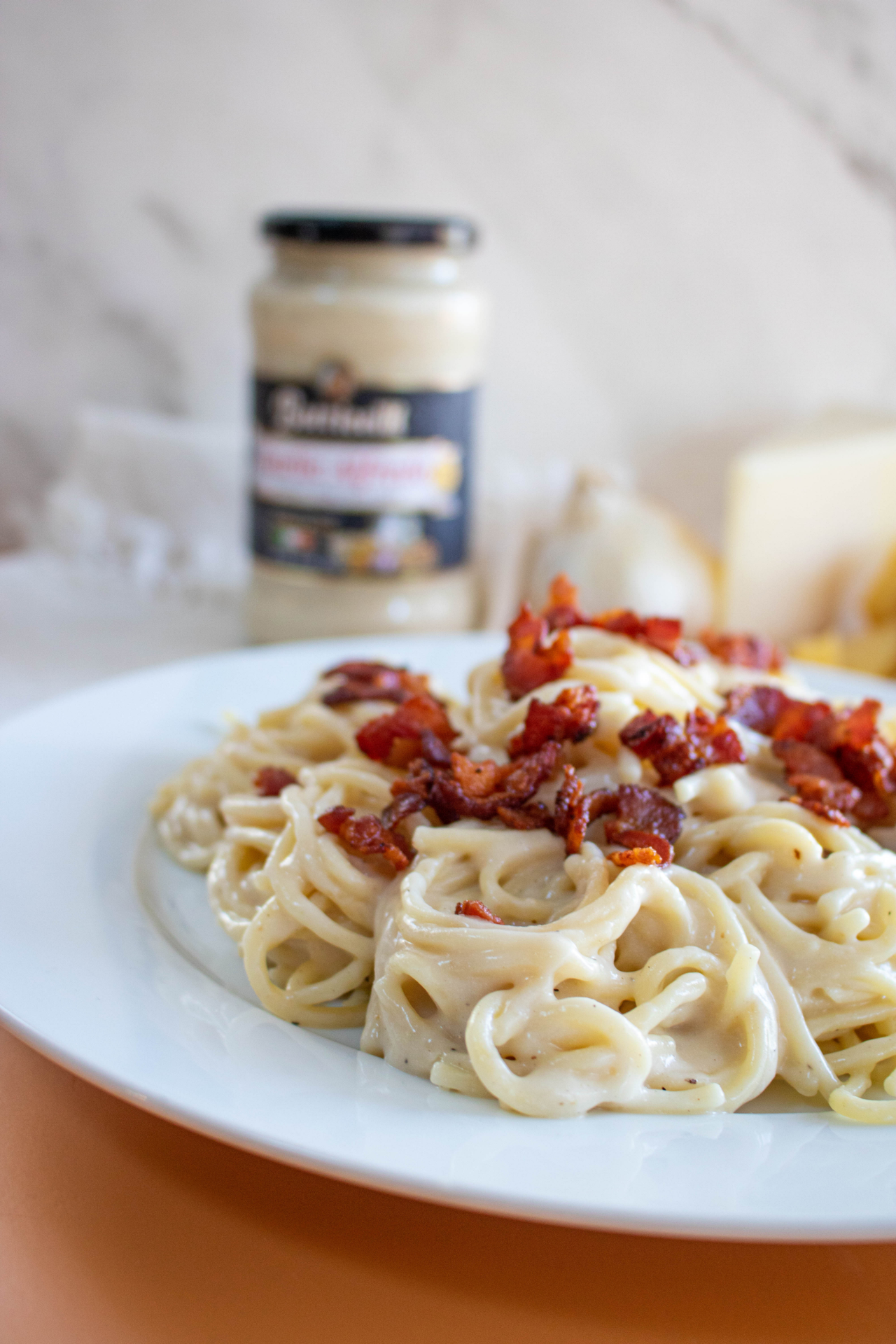 slide 4 of 5, Botticelli Garlic Alfredo Premium White Pasta Sauce 14.5 oz, 14.5 oz