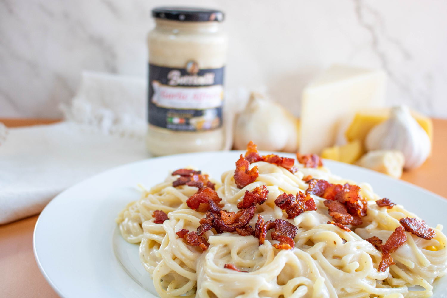 slide 5 of 5, Botticelli Garlic Alfredo Premium White Pasta Sauce 14.5 oz, 14.5 oz