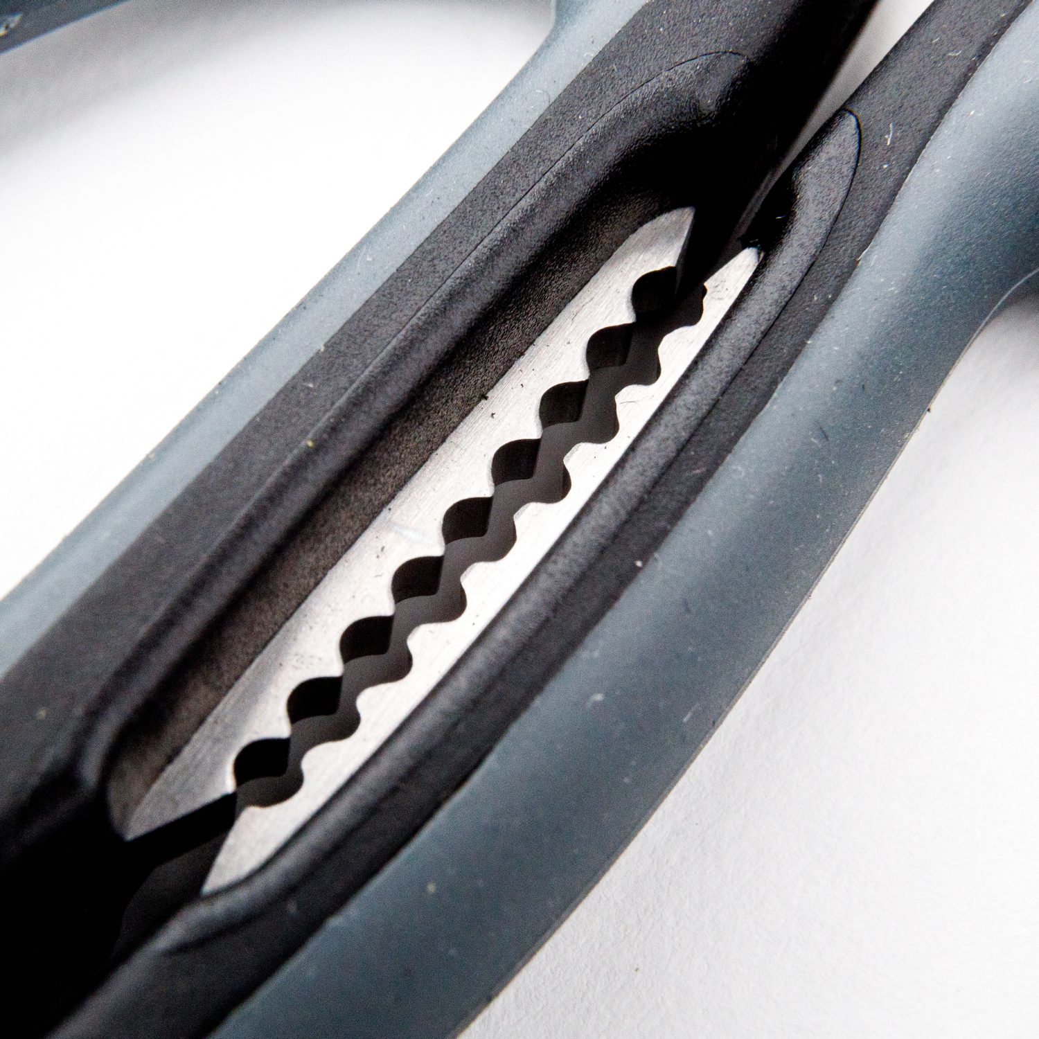 slide 3 of 4, Multipurpose Utility Shears, 1 ct